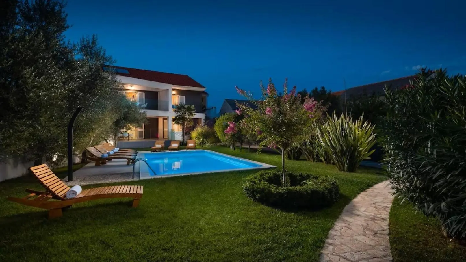 شقة Villa Stullich With Swimming Pool And Sauna نين كرواتيا