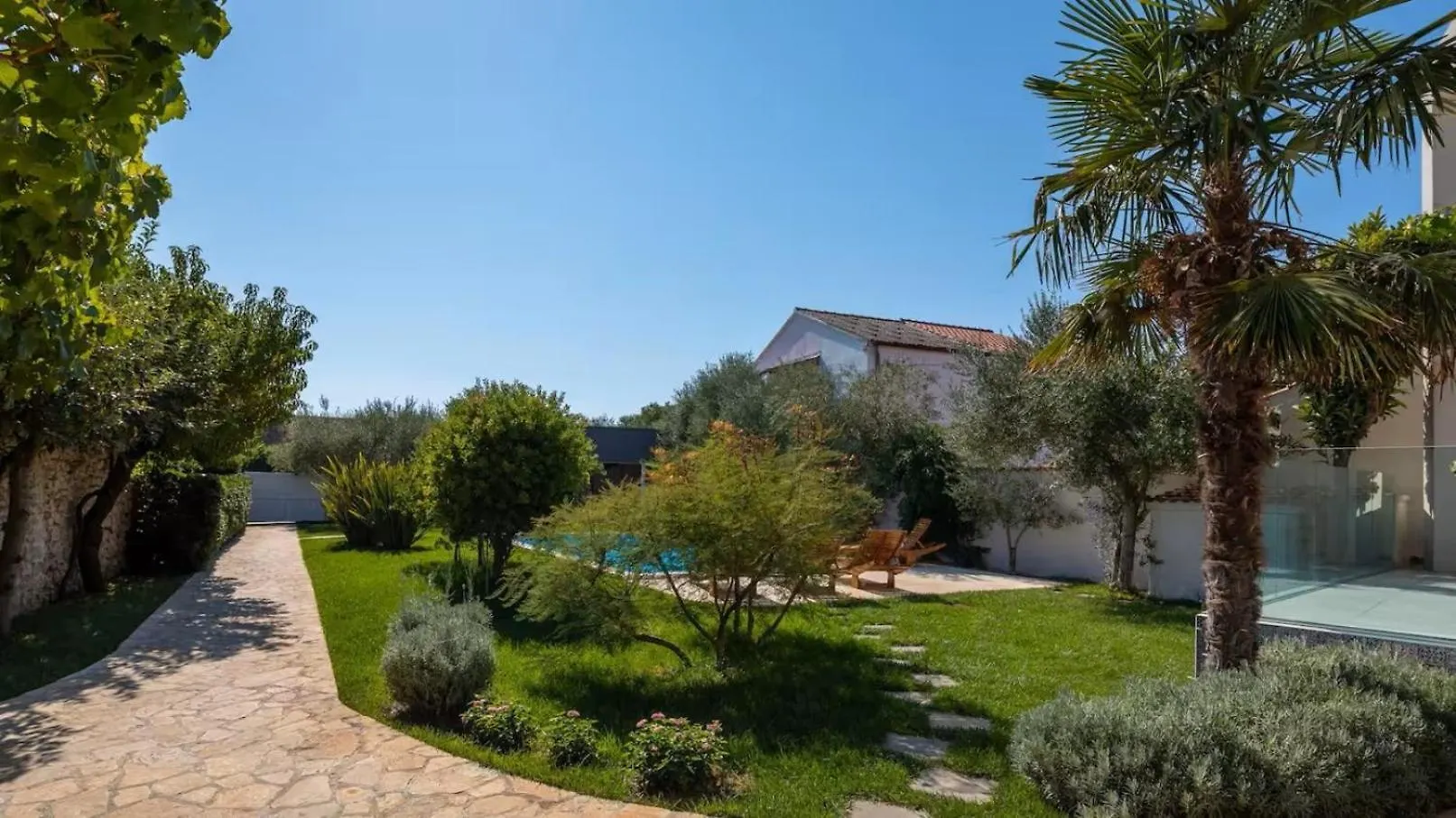 Villa Stullich With Swimming Pool And Sauna نين 0*,