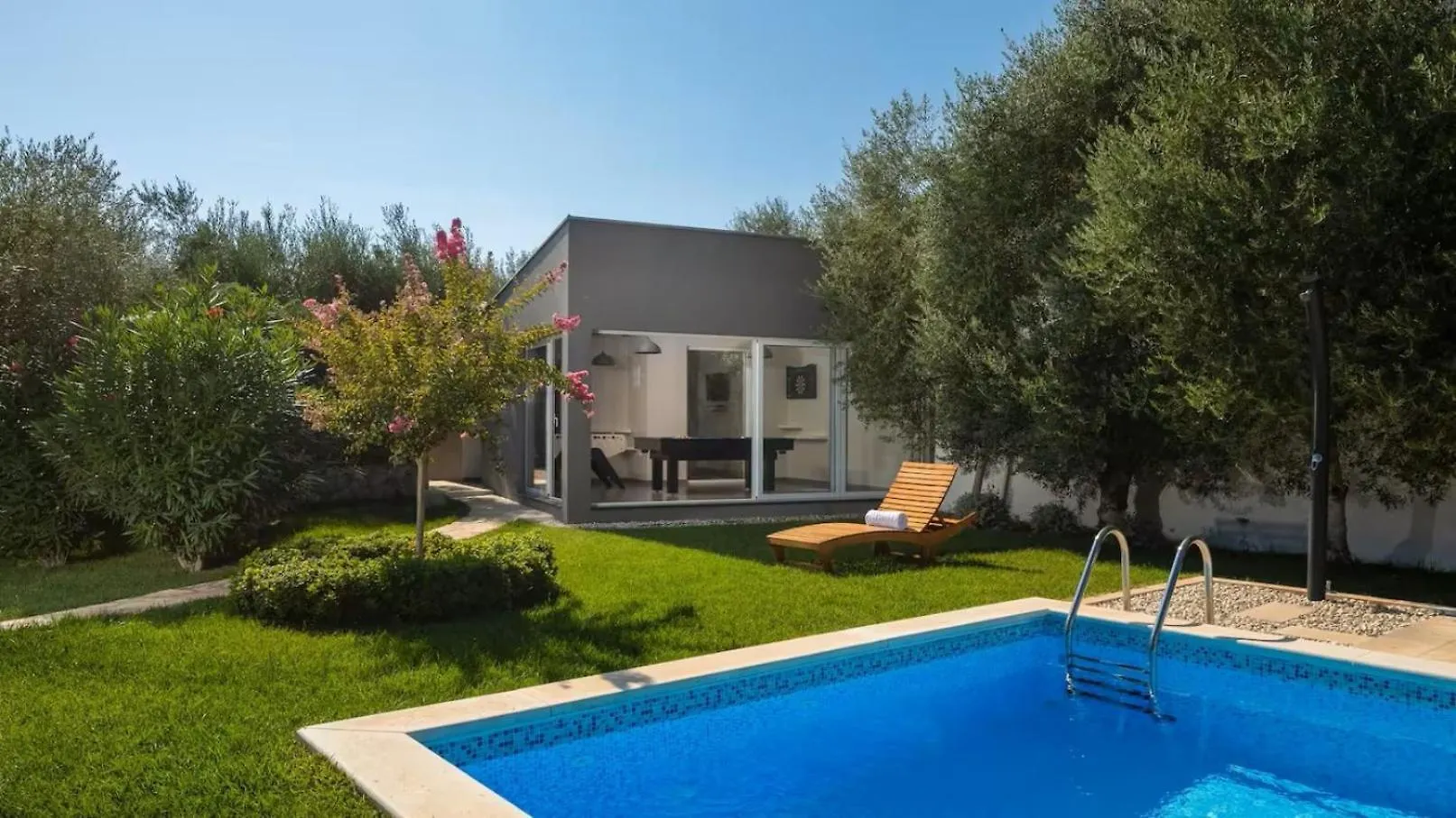Villa Stullich With Swimming Pool And Sauna نين 0*,  كرواتيا